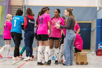 Bild 51 - C-Juniorinnen 3 Loewinnen Cup